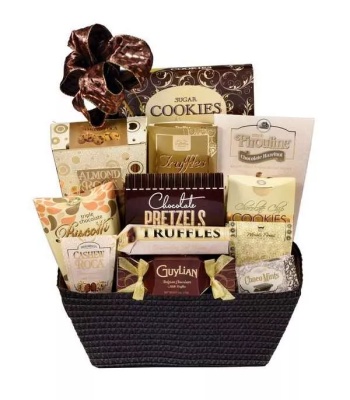 Christmas Gift Basket - Cookies and Truffles