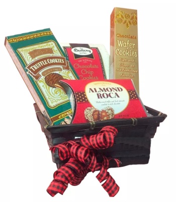 Christmas Gift Basket - Gourmet Items and Treats