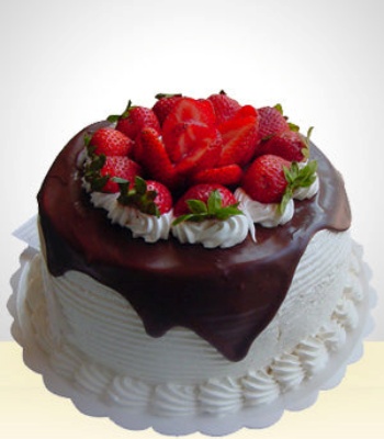 Chocolate And Strawberry Cake