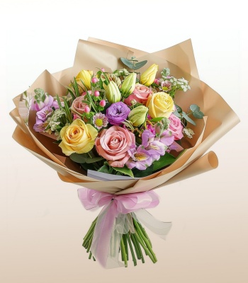 Roses And Lisianthus Flower Bouquet