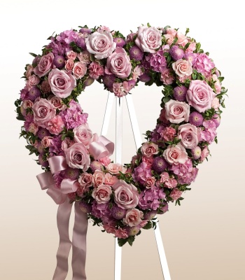 Heart Shape Funeral Wreath with Roses