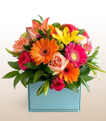 Mix Flower Box - Assorted Flowers