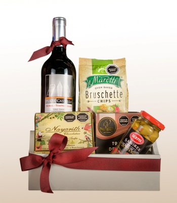 Christmas Gift Combo - Red Wine and Cake