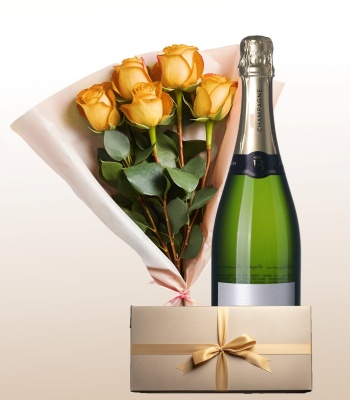 Flower And Champagne Gift Combo