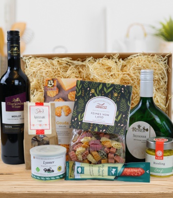 Gift Basket - Red Wine and Gourmet Food