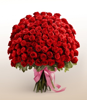 200 Red Roses