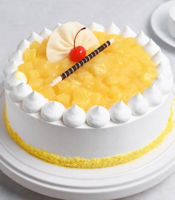 Pineapple Cream Cake