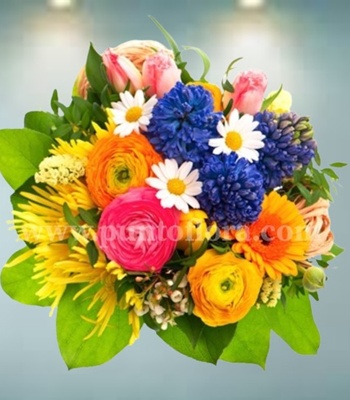 Assorted Ranunculus with Mix Flowers