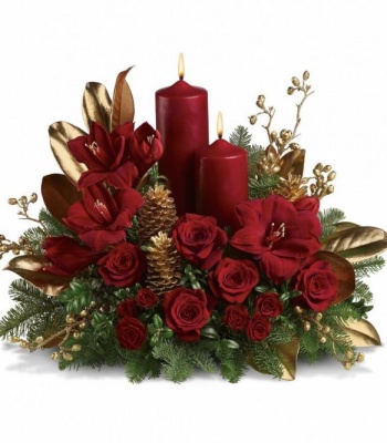 Christmas Centerpiece with Christmas Decorations