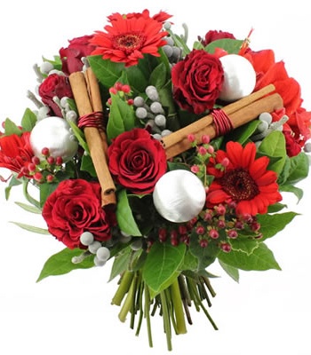 Christmas Flowers with Cinnamon Sticks