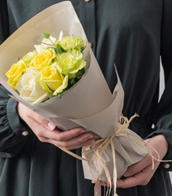 happy retirement flowers bouquet