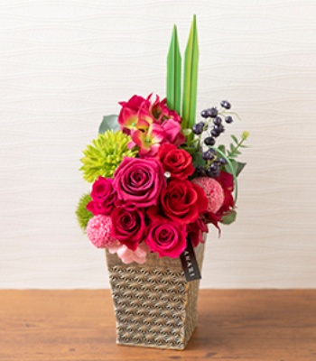 Preserved Romantic flower arrangements