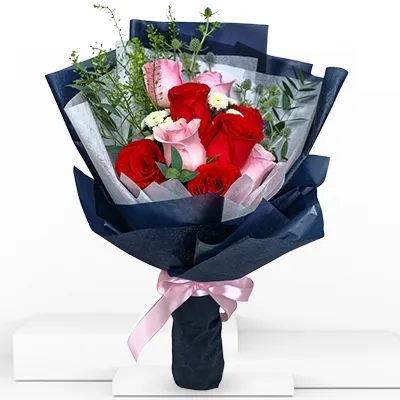 Red And Pink Rose Bouquet