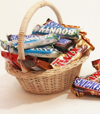 Chocolate Basket (54 Pcs)