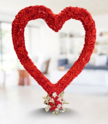 Red Flowers Heart Basket