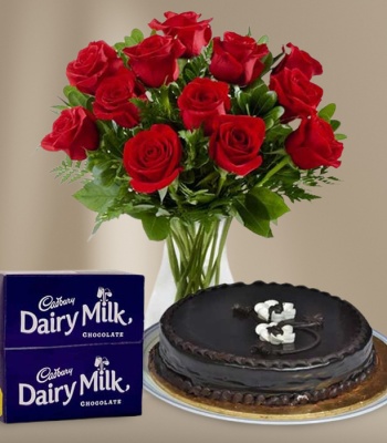 Roses, Cake and Chocolate Gift Combo