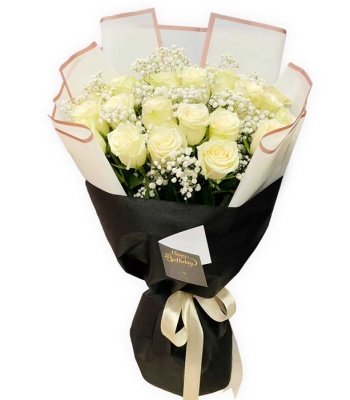 White Rose Bouquet - 12 Stems