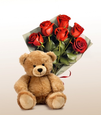 Romantic Roses With Teddy Bear