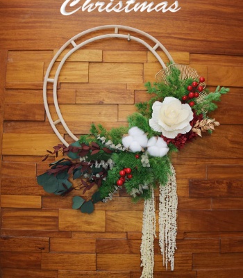 Christmas Wreath - Esther Artificial