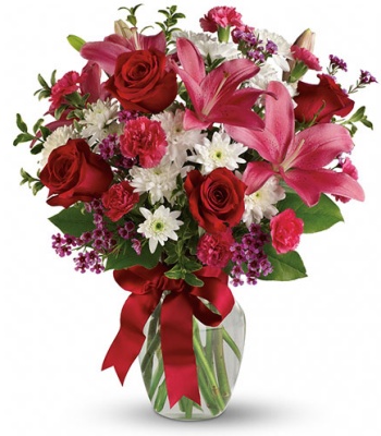 fragrant lilies and roses bouquet