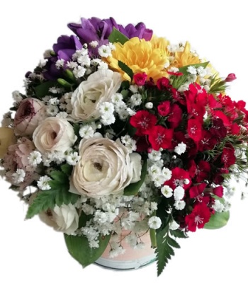 Mix Flower Arrangement With Vase