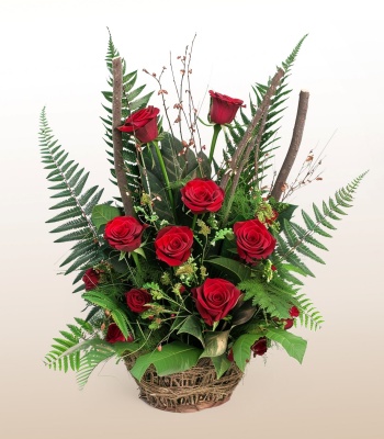 Rose Flower Arrangement - 15 Stems