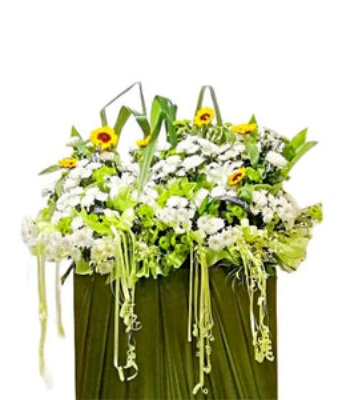 Condolence Wreath with Seasonal Filler Flowers