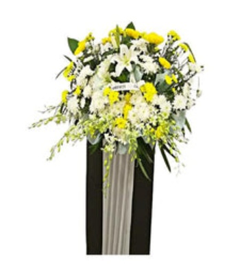 Funeral Wreath - Assorted Seasonal Flowers