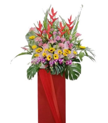 Wedding Standing Flower Arrangement