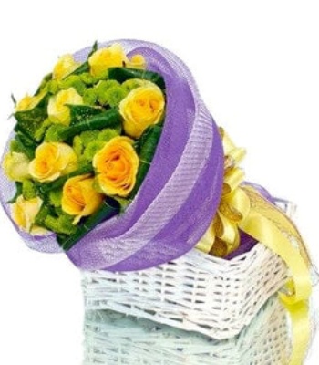 Yellow Rose Bouquet - 10 Stems