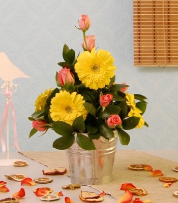 Gerbera And Rose Basket