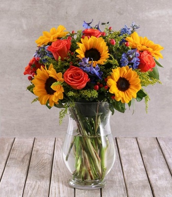 Mix Sunflowers And Roses In Vase