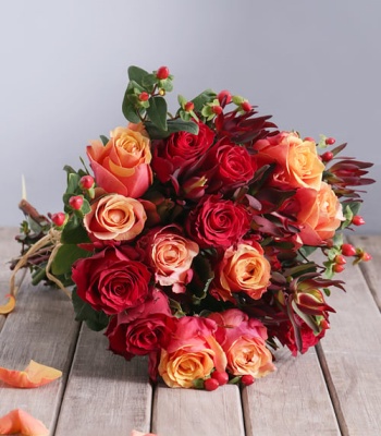 Red And Cherry Brandy Roses Bouquet