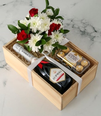 Red Roses With White Wine And Chocolates