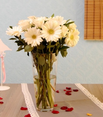 Rose And Gerbera Arrangement