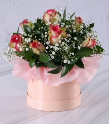 Roses In Pink Hatbox