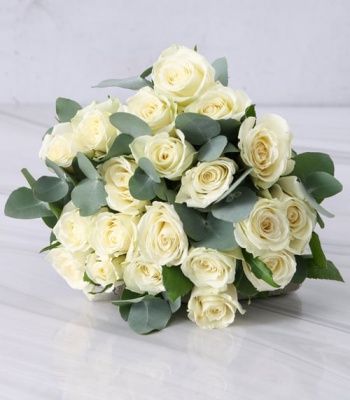 White Rose Bouquet - 20 Stems