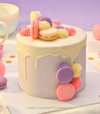 Cake With Macaroons 1.2KG (2.6LBS)