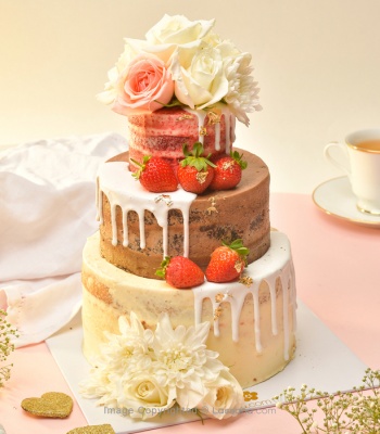 Naked Cake - 3 Layer 2.5KG (5.5LBS)