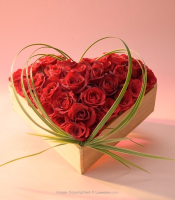 Red Roses in Heart Box