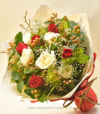 Red And White Rose Flower Bouquet