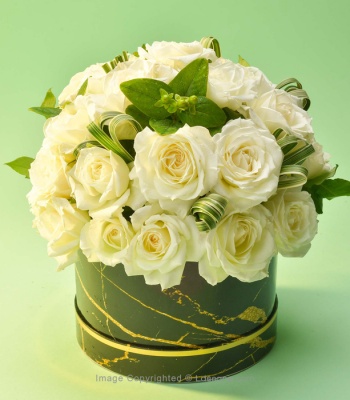 White Roses - 35 Stems