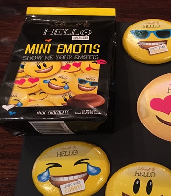 Lindt Hello Mini Emotis Milk Chocolate 140g