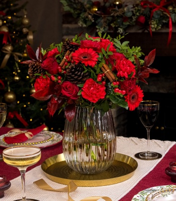 Christmas Flowers - Roses and Carnations