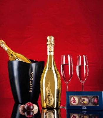 Gold Bottega Prosecco with Chocolates