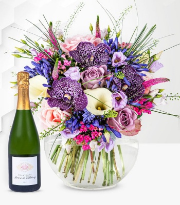 Womens Day Flowers With Champagne