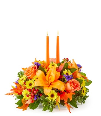 Thanksgiving Centerpiece with Seasonal Greens