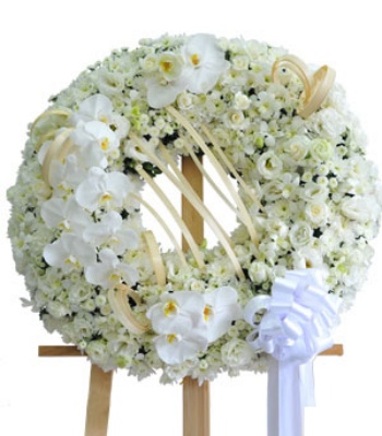 Standing Sympathy Wreath